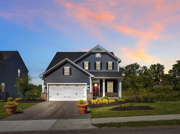 4 Dana Dr, Coraopolis, PA 15108
