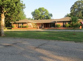 305 Chickasaw Dr, Ada, OK 74820