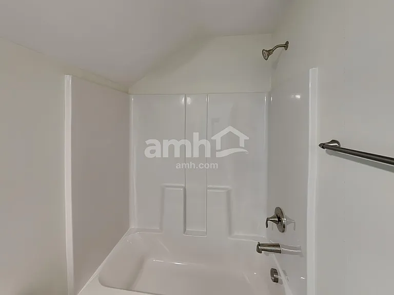 309 Stowe Rd — Photo 16