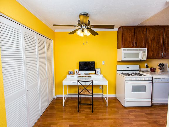 4th image of 3649 Louisiana St #204