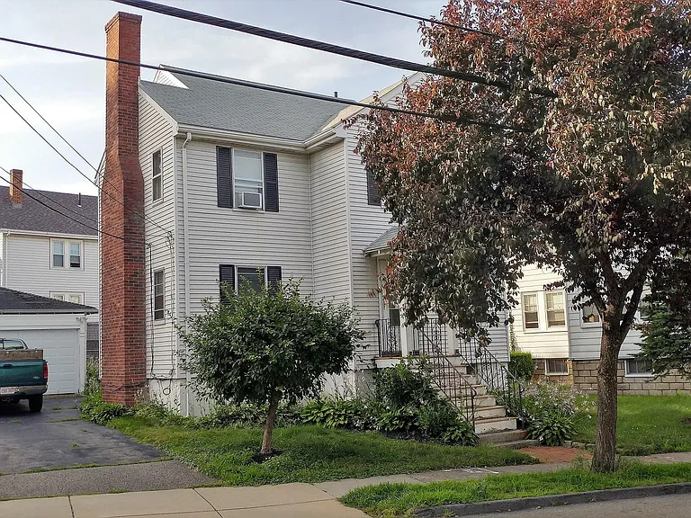 35 Maplewood St — Photo 11