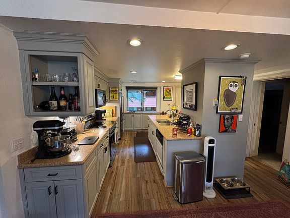 3rd image of 1011 Vine St #1011