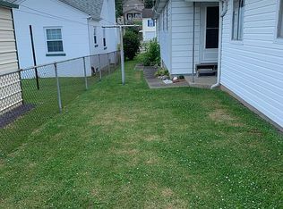 1307 Moore Ave, Dunbar, WV 25064