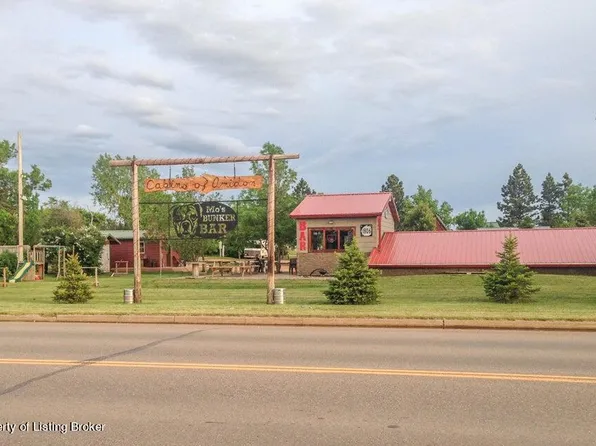 203 Court St, Amidon, ND 58620