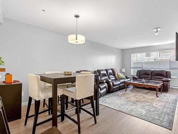 5th image of 2960 Princess Cres #103