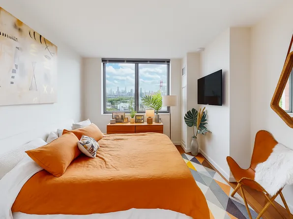 12-15 Broadway image 7 of 24