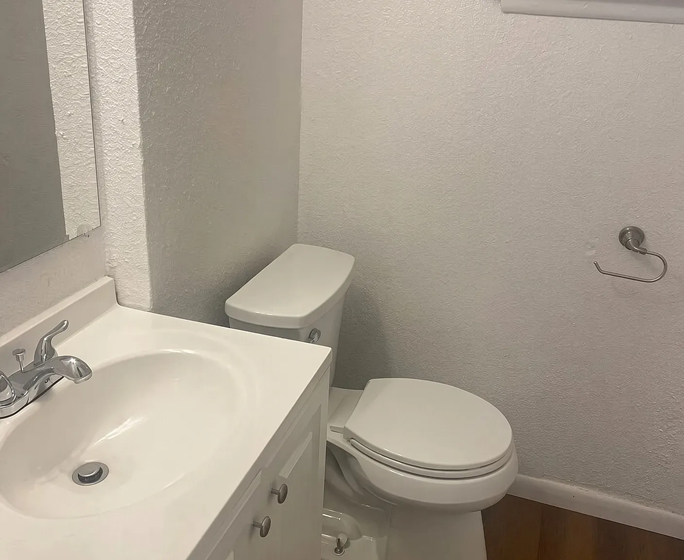 3 bed, 1.0 bath, 1352 sqft, $1,550 — Photo 4