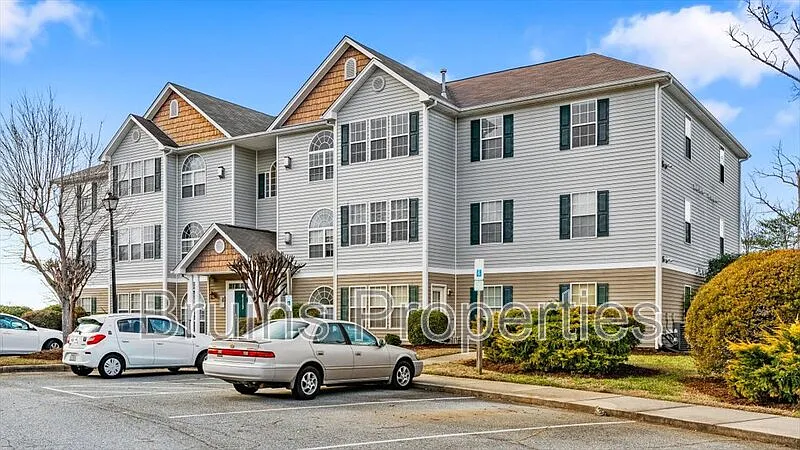 Building Photo - 6113 Hedgecock Cir #3D