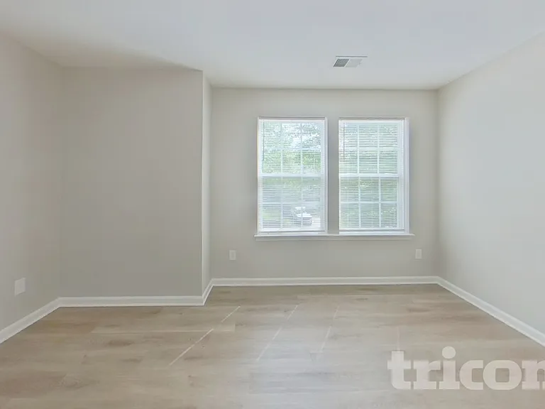 6909 Barefoot Forest Dr — Photo 23