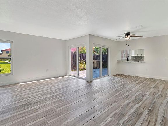 5th image of 501 HUNTER CIRCLE