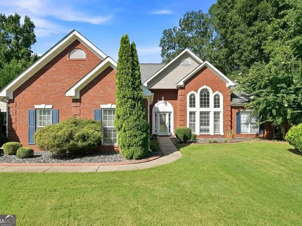 1203 Fox Creek Dr, McDonough, GA 30252