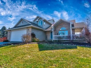 1005 Ember Ln, Spring Grove, IL 60081