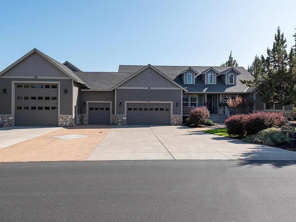 1st image of 8600 Coopers Hawk Dr