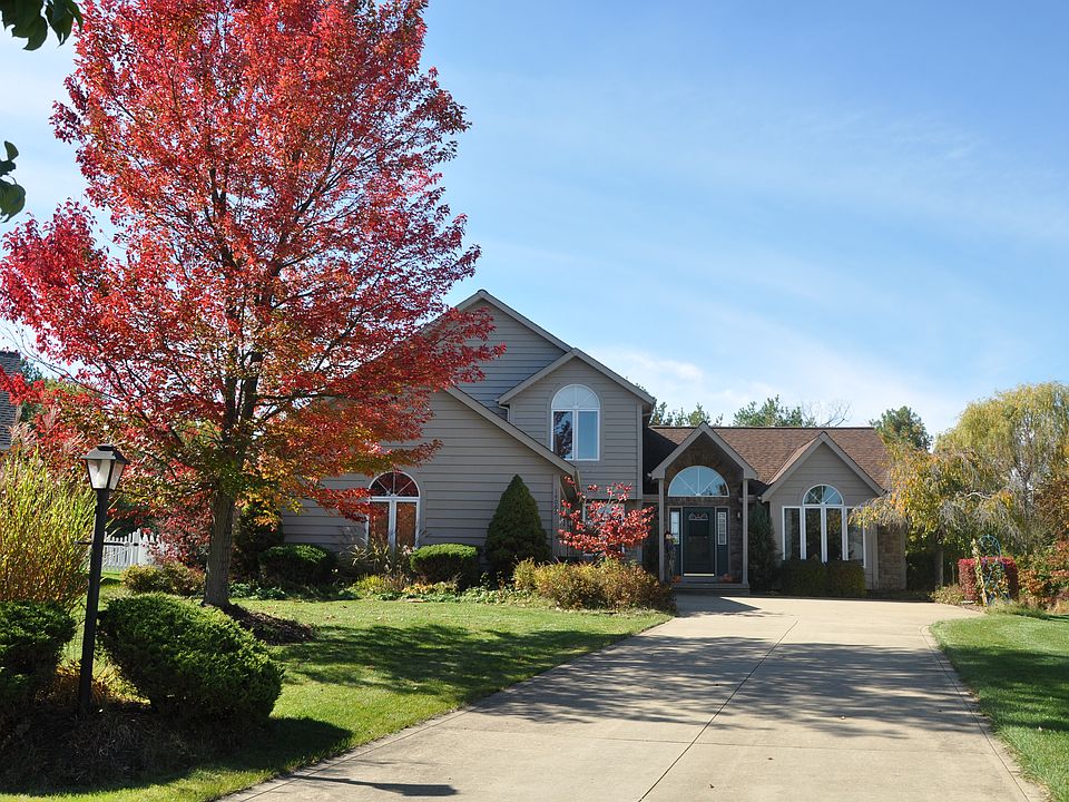 1st image of 14069 Maple Cir