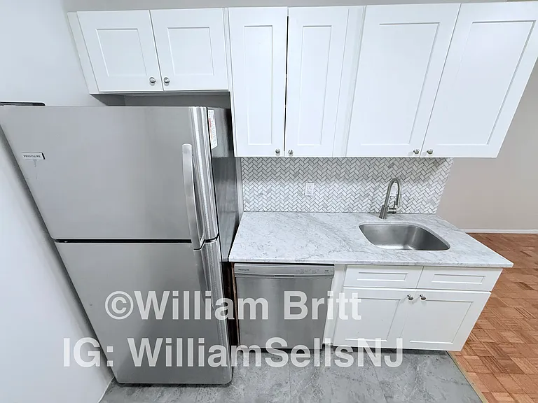 145 Main St #1E — Photo 4