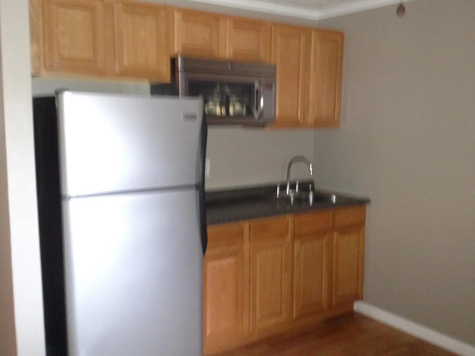 Studio, $600 — Photo 2