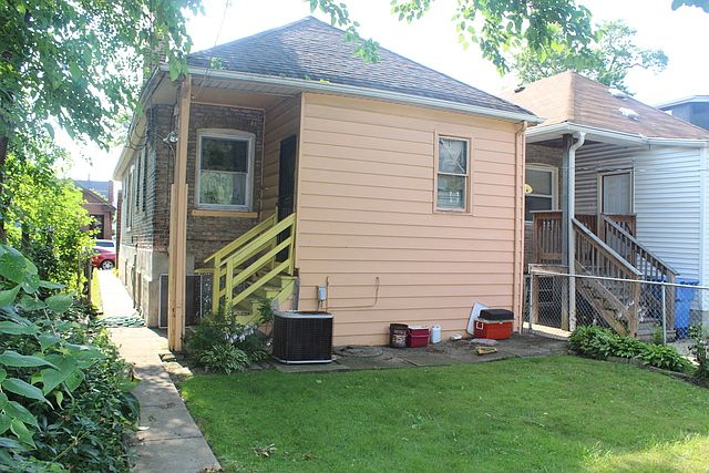 2nd image of 7351 S Drexel Ave