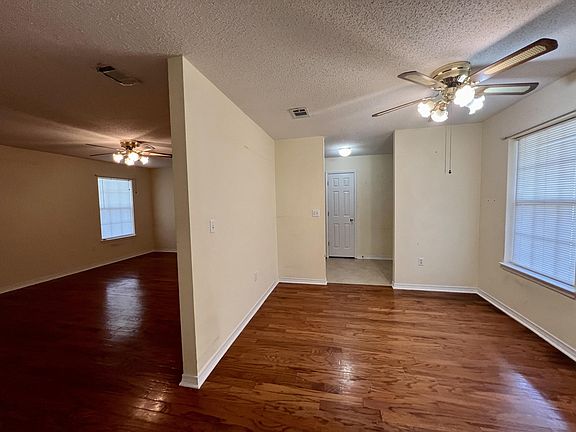 5th image of 713 Naughton Dr