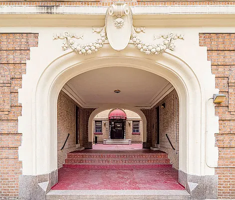 Rented by City Skyline Rentals LLC | media 4