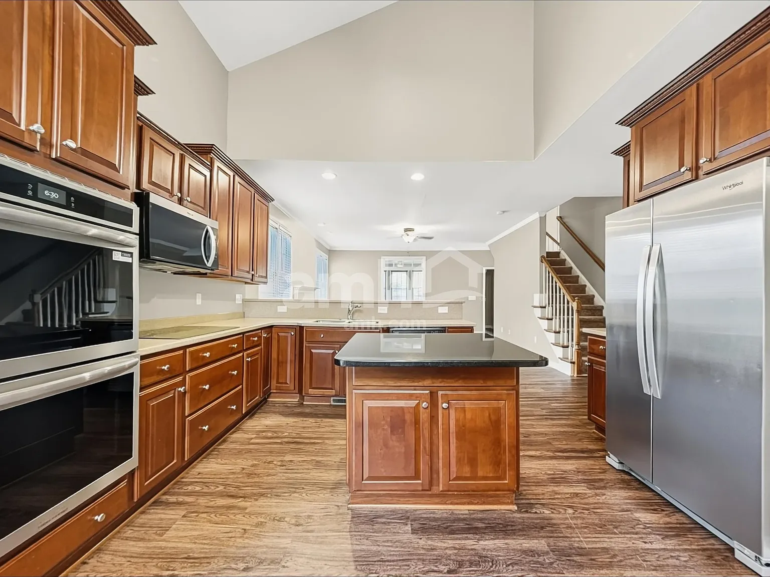 4 bed, 2.5 bath, 2884 sqft, $2,810 — Photo 4