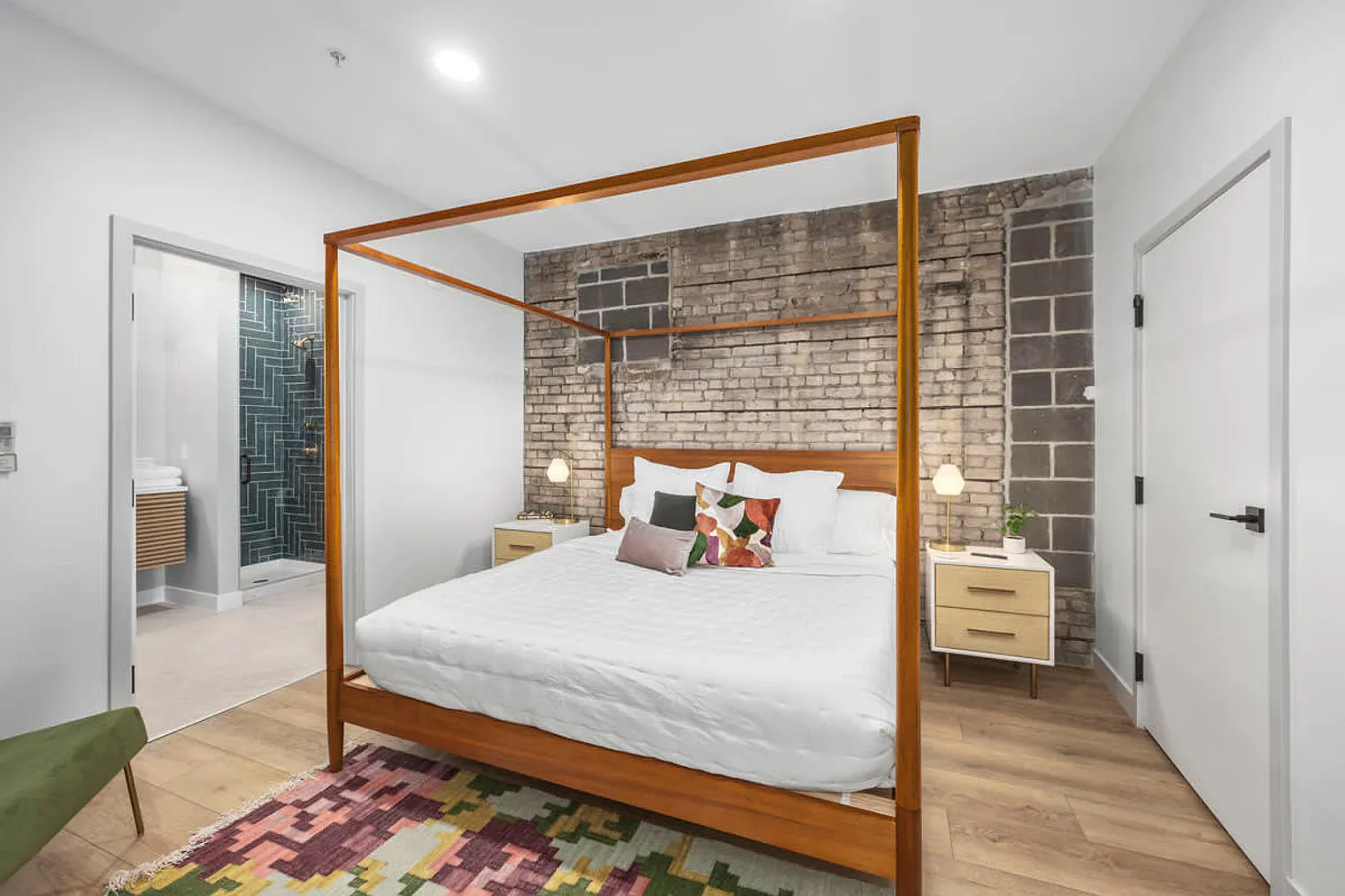 1 bed, 1.0 bath, $2,590 — Photo 1