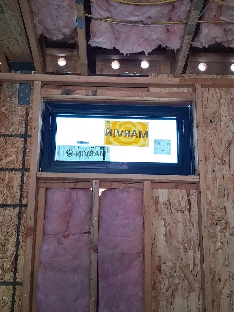 Studio, 400 sqft, $2,500 — Photo 1