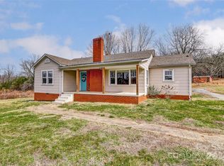 922 Curve View Rd, Lincolnton, NC 28092