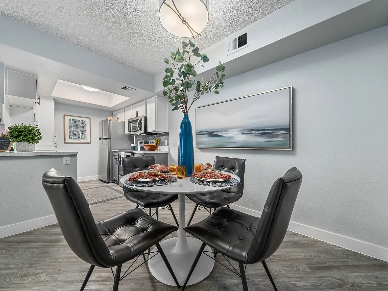 Cantala Apartments — Photo 3