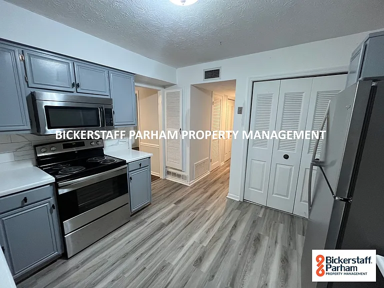 6320 Olde Towne Dr — Photo 3