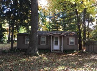 913 Maas Ln, Pullman, MI 49450