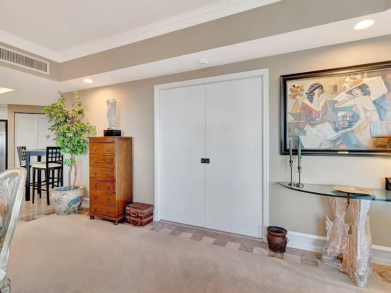 300 SE 5th Ave #6160 — Photo 36