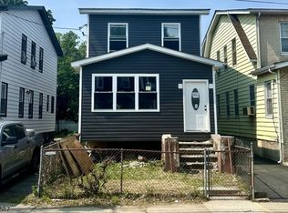 90 Paine Ave, Irvington, NJ 07111