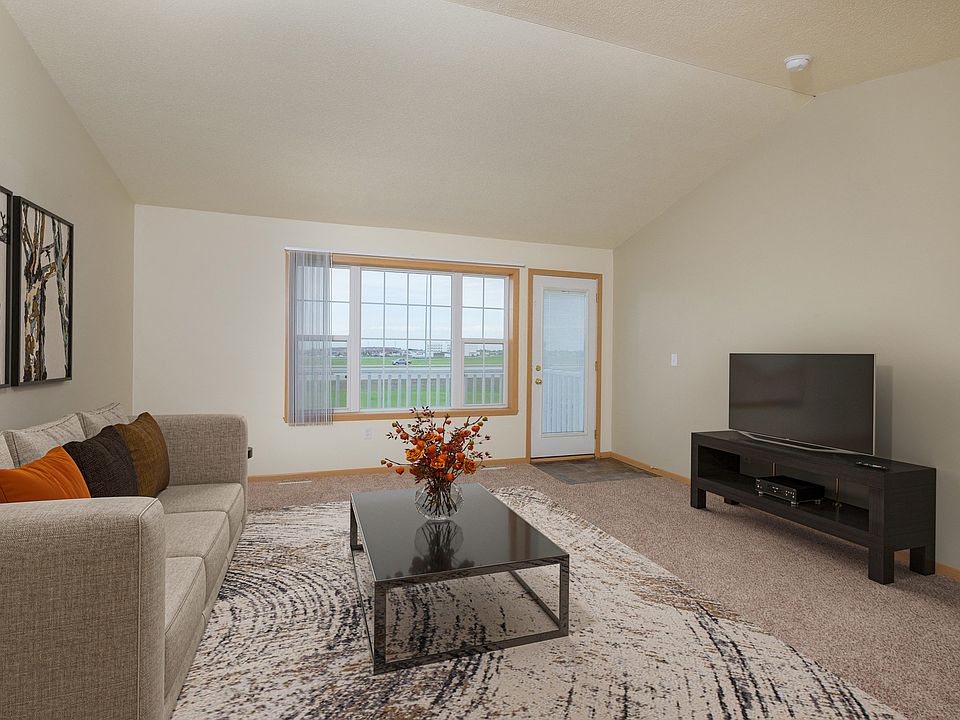 West Fargo, ND Charleswood Townhomes | Living