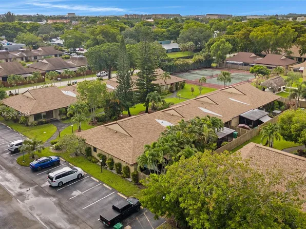 7508 SW 26th Ct #14, Davie, FL 33314