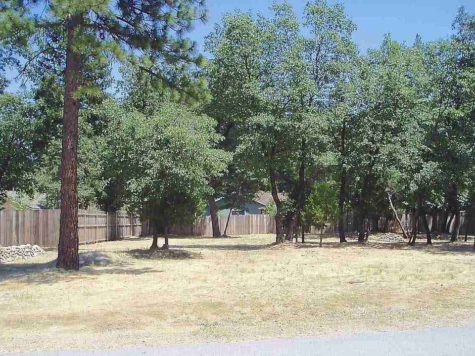 1st image of 250 Miller Ct