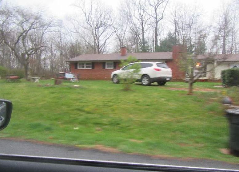 1st image of 286 Hilltop Dr