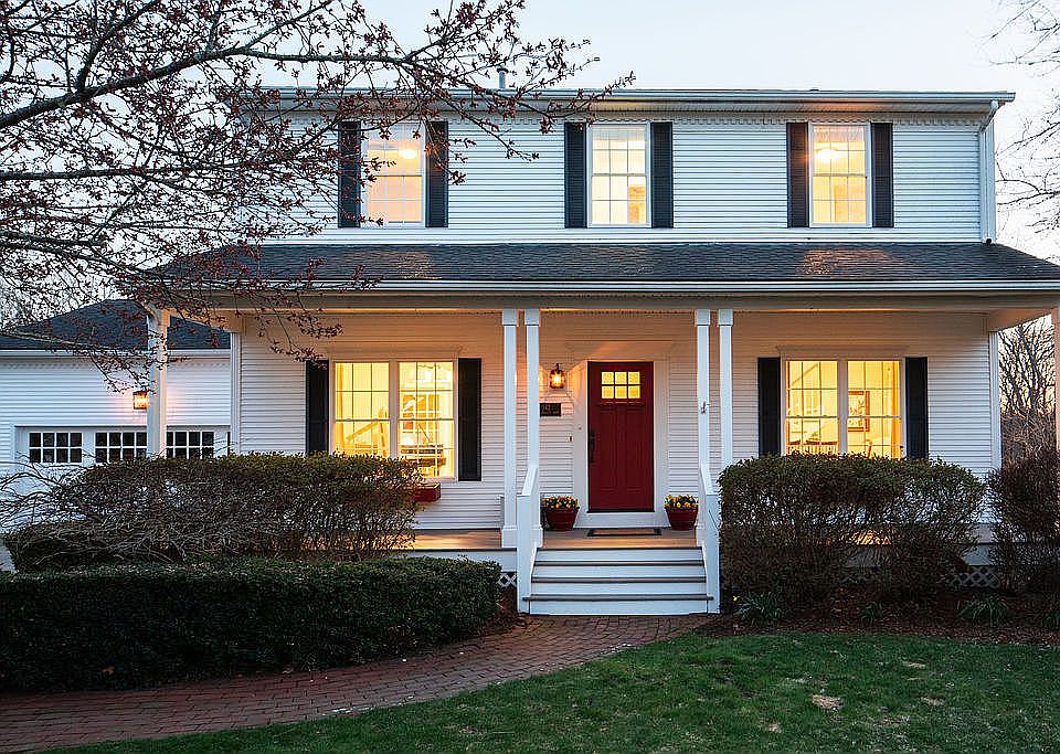 1st image of 342 Westmoreland Ln