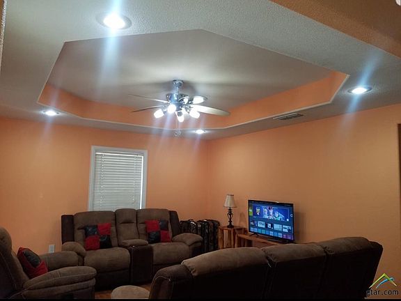 4th image of 1603 Wisteria Dr