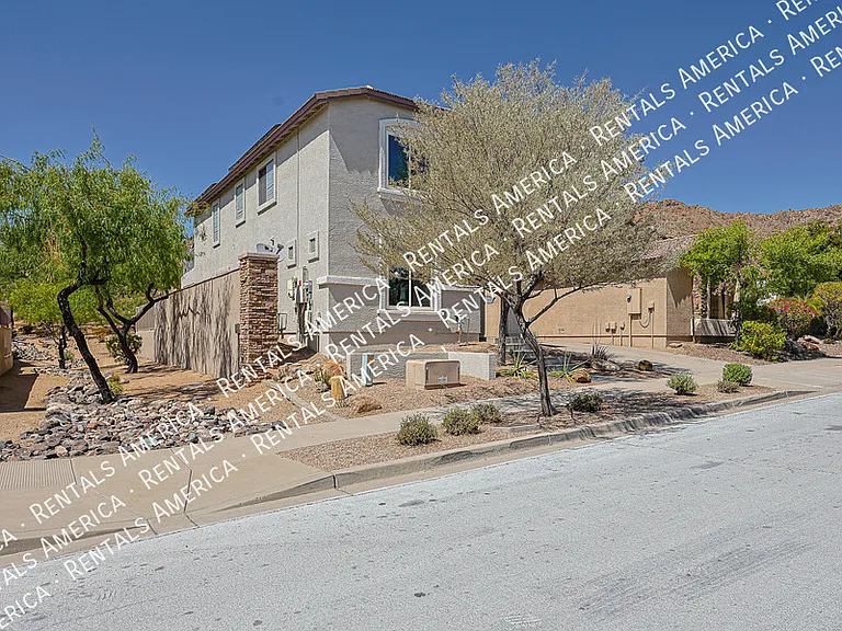 2512 W Old Paint Trl — Photo 4