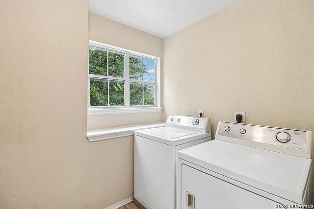 407 Amberdale Oak — Photo 14