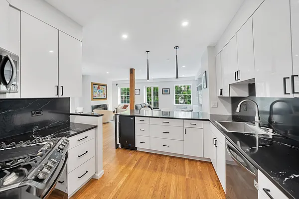 Rented by Douglas Elliman | media 8