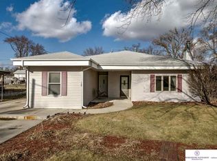 130 Pershing Rd, Fremont, NE 68025