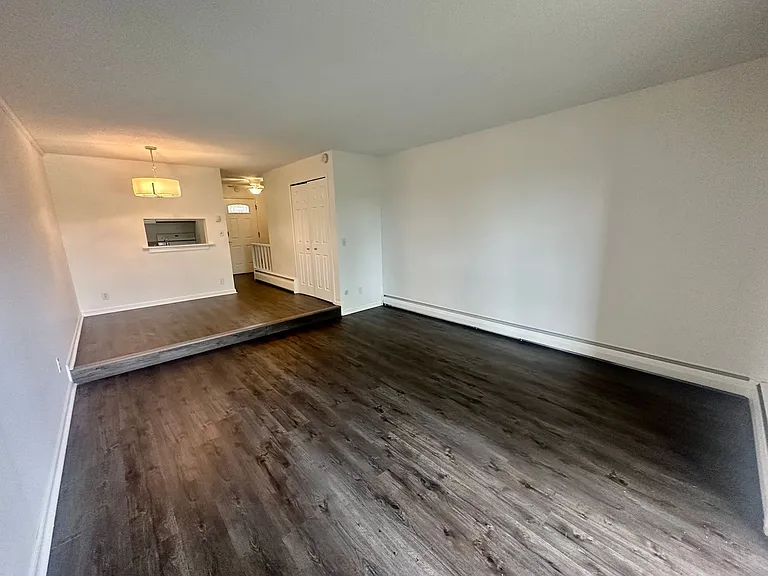380 Ramsey St — Photo 6