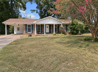 83 Overton Dr, Jackson, TN 38301