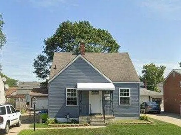 2415 Grindley Park St, Dearborn, MI 48124