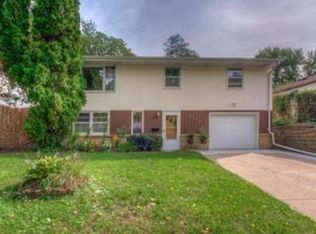 1396 McAfee St, Saint Paul, MN 55106