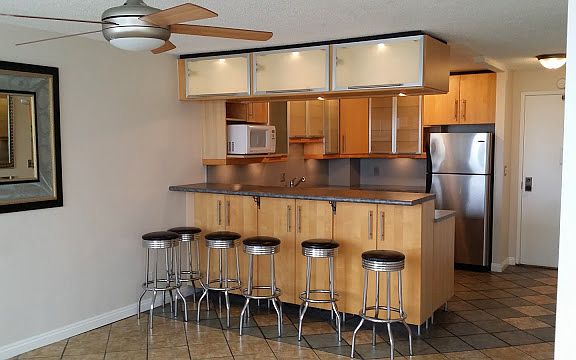 Cabinet lighting
