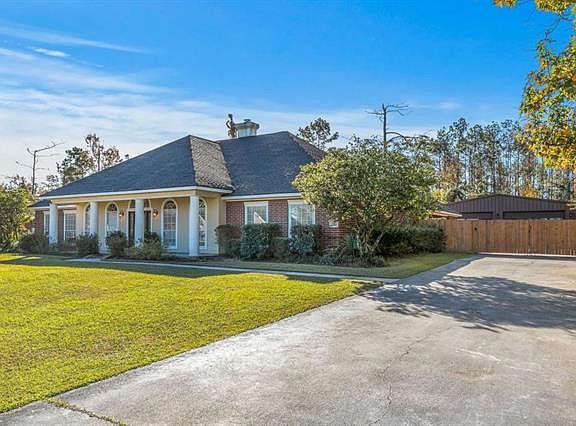 3rd image of 1133 Tan Tara Cir