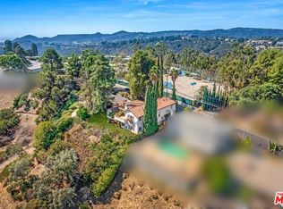 2456 Roscomare Rd, Los Angeles, CA 90077