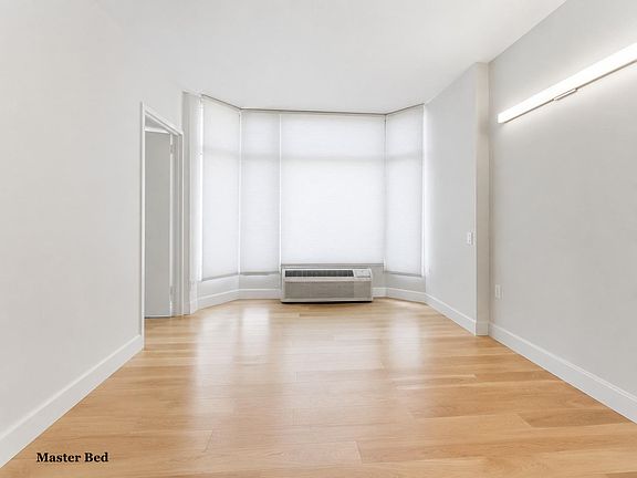 5th image of 200 E 32nd St APT 35E